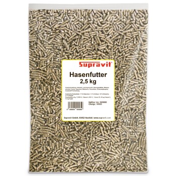 Nahaufnahme brauner zylindrischer Haustierfutterpellets, dicht gepackt, aus einem Online-Tierfachgeschäft.