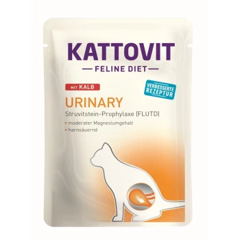 Kattovit Feline Diet Urinary Katzenfutterbeutel, mit einer Silhouette einer Katze, mit Text, der "mit Kalb," "URINARY" und ernährungsphysiologische Vorteile hervorhebt.