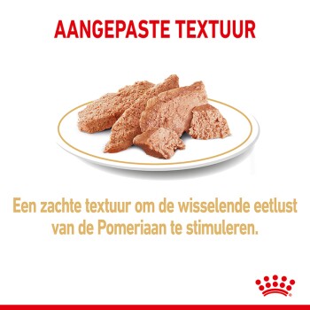 Een bord met zachte, gestructureerde hondenvoedingsstukjes, met de tekst 'Aangepaste Textuur' en een beschrijving voor het stimuleren van de eetlust van een Pomeriaan.