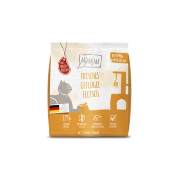 Orange-weiße Mjamjam-Katzenfuttertüte mit der Aufschrift „Frisches Geflügel‑Fleisch“, einer Katzensilhouette, der deutschen Flagge und Produktsymbolen.