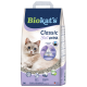Die Biokat's Classic 3in1 Katzenstreu-Tüte zeigt das Gesicht einer Katze und betont Aktivkohle, Hygiene und umweltfreundliche Eigenschaften.