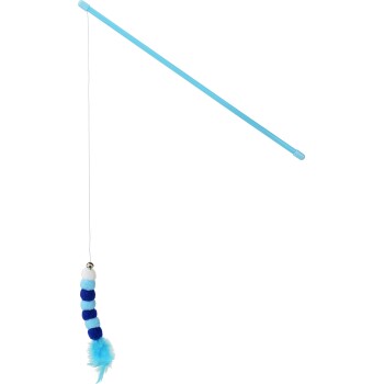 Jouet baguette pour chat bleu clair avec cordon, clochette et pompons empilés bleu clair/bleu foncé se terminant par un toupet de plumes bleu.