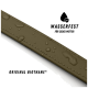 Ein stilvolles Haustierhalsband mit einem olivgrünen Riemen, einem gepolsterten schwarzen Innenraum und einer leuchtend orangefarbenen Schnalle mit zwei schwarzen Punkten.