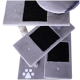 Grauer Katzenbaum mit mehreren Plattformen, mit schwarzen Kratzpads und einem weißen Pfotenabdruckdesign an der Basis.