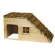 Holzhaustierhaus mit einem schrägen Rinden-Dach, mit einem Eingang und einem kleinen Fenster, ideal für kleine Tiere.