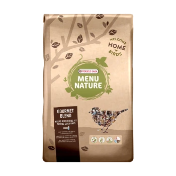 Zak van Versle-Laga Menu Nature Gourmet Blend vogelvoer, met een silhouet van een vogel gemaakt van zaden, met tekst 'Houdt wilde vogels fit tijdens koude dagen.'