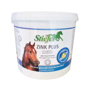 Behälter von Stiefel Zink Plus, einem Zinkpulver-Nahrungsergänzungsmittel für Pferde, mit einem Pferdebild und Text auf Deutsch über gesunde Haut.