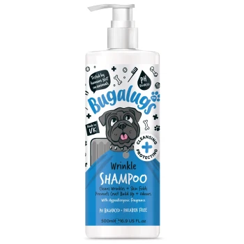 Flasche Bugalugs Wrinkle Shampoo für Hunde, mit einem Cartoon-Mops, behauptet, Falten zu reinigen und die Bildung von Krusten zu verhindern, pH-ausgeglichen, parabenfrei.