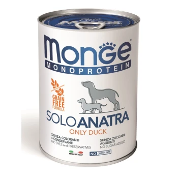 Dose Monge Monoprotein Hundefutter, beschriftet mit "Solo Anatra Only Duck", mit einer getreidefreien Formel, ohne Farbstoffe oder Konservierungsstoffe, hergestellt in Italien.
