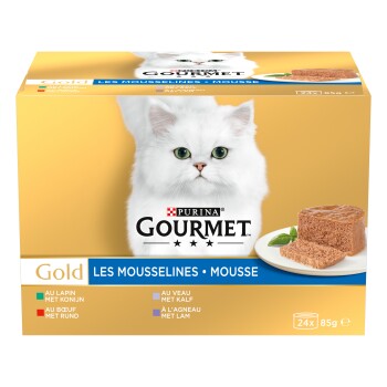 Boîte de nourriture pour chats Purina Gourmet Gold «Les Mousselines • Mousse» montrant un chat blanc à poil long et une assiette de mousse, 24x85 g.