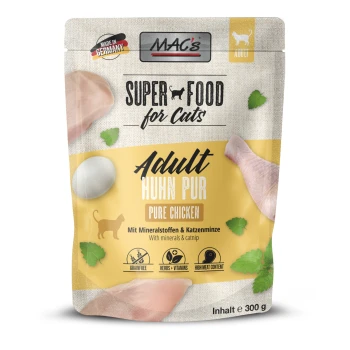 MAC's Super Food für Katzen, Adult Huhn Pur, Pure Chicken, 300g Verpackung mit Hühnerstücken, einem Ei und grünen Kräutern.