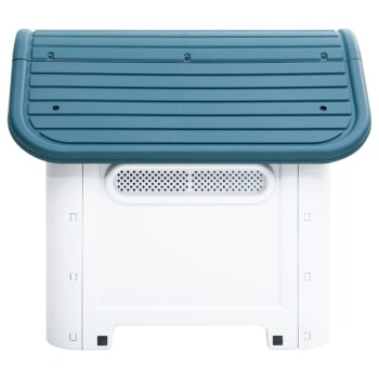 Weißer Haustierfutterbehälter mit einem türkisfarbenen Deckel, mit einem lamellenartigen Design und Belüftungsöffnungen an der Seite.