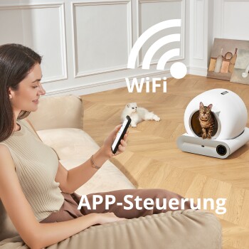 Eine Frau auf einem Sofa benutzt ihr Smartphone, um ein Haustiergerät zu steuern, während eine Katze herausspäht. 'WiFi' und 'APP-Steuerung' sind sichtbar.