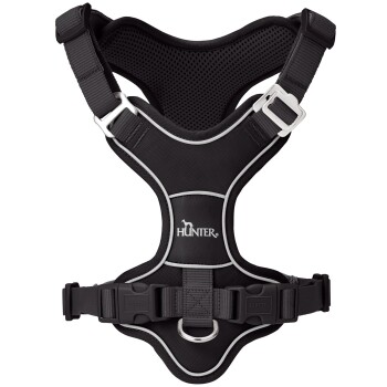 Schwarzes Hundegeschirr mit verstellbaren Riemen und gepolstertem Design, mit dem Logo "HUNTER" deutlich sichtbar.