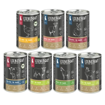 Acht Dosen LIEBESGUT-Hundefutter in zwei Reihen, mit Tierskizzen und den Aufschriften 'LIEBESGUT' und 'WEIL LIEBE GUT TUT'.