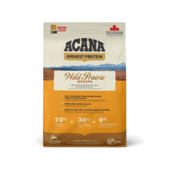 ACANA Wild Prairie Rezept Haustierfutterbeutel mit dem Etikett "Höchster Proteingehalt"; 70% tierische Zutaten, 30% Gemüse, keine künstlichen Konservierungsstoffe.