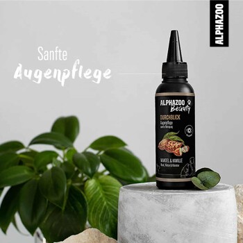 Schwarze ALPHAZOO Beauty Augenpflegeflasche mit der Aufschrift "Durchblick," mit Mandel und Kamille, auf einem Steinsockel mit grünen Blättern.