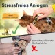Bild einer Person, die einen cleveren Clip verwendet, um ein Katzengeschirr anzubringen, beschriftet mit "Stressfreies Anlegen" mit "Tierhood"-Logo, im Vergleich zur falschen Methode.