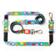 Buntes Haustier-Leinen- und Halsband-Set mit Cartoon-Monstergesichtern, Metallclips und Anhängern mit der Aufschrift "Max & Molly Urban Pets" und "Urban Pets."