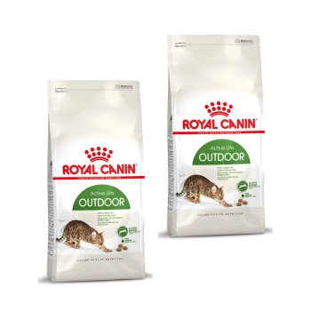 Deux sacs de nourriture pour chats Royal Canin étiquetés "Active Life OUTDOOR," présentant un chat joueur sur l'emballage.