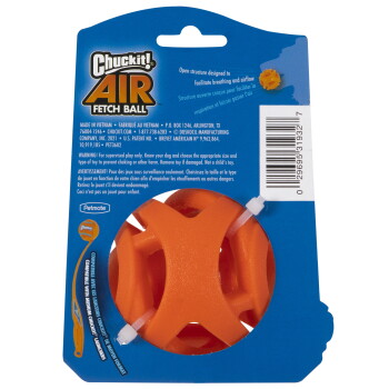 Chuckit! Air Fetch Ball oranje hondenspeelgoed met open structuur voor luchtcirculatie, verpakt in blauwe verpakking met productdetails en streepjescode.