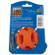 Chuckit! Air Fetch Ball oranje hondenspeelgoed met open structuur voor luchtcirculatie, verpakt in blauwe verpakking met productdetails en streepjescode.