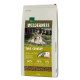 12 kg Sack "Real Nature Wilderness Senior" Hundefutter mit einem Wolf im Wald. Etikett: "True Country," 60% Fleisch, 40% Früchte/Gemüse, 0% Getreide.