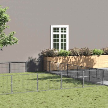 Ein langer, rechteckiger Metallspielzaun für Haustiere mit einem Gitterdesign, mit mehreren Paneelen und einem offenen Oberteil, ideal für den Außenbereich.