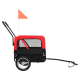 Roter und schwarzer Haustieranhänger mit Netzfenstern, einem Griff und einer Sicherheitsflagge, entworfen für den Transport von Haustieren.