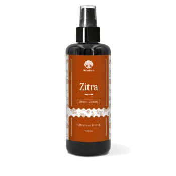 Schwarze Sprühflasche mit orangefarbenem Etikett 'Zitra' (Waldkraft), sichtbarer Text 'Gegen Zecken, Effektives Biozid, 100 ml'.