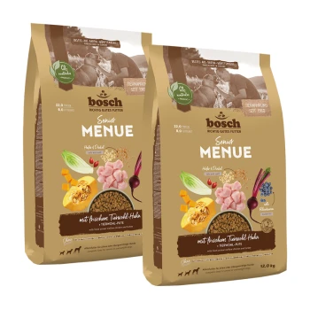 Zwei Beutel Bosch Senior Menue Hundefutter, mit frischem Truthahn und Gemüse, mit Nährwertangaben: 22% Protein, 8% Fett.