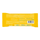 Rückseite eines Tierfutterpakets mit einem getreidefreien Rezept mit frischem Truthahn, reich an Vitaminen, und Nährwertinformationen.