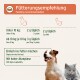 Fütterungsempfehlungstabelle für Haustiere, die die tägliche Dosierung für Hunde und Katzen basierend auf dem Gewicht zeigt, mit Bildern eines Hundes und einer Katze.