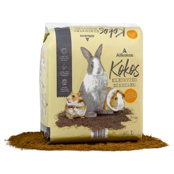 Allkokos Kokes Kleintier-Einstreu 40L Sack mit Bildern von Kaninchen, Hamster und Meerschweinchen, Kokos-Einstreu ausgeschüttet
