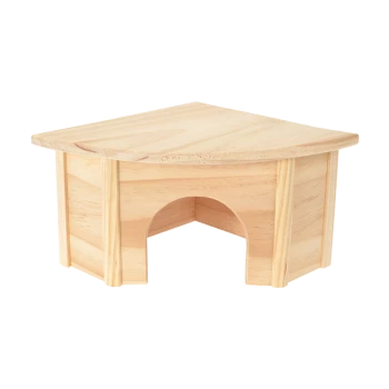 Maison pour animaux en bois avec une forme triangulaire et une entrée arquée, conçue pour les petits animaux.
