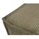 Eine Nahaufnahme eines plüschigen, olivgrünen Haustierbettes mit gerippter Textur und dekorativer Paspelierung entlang der Kanten.