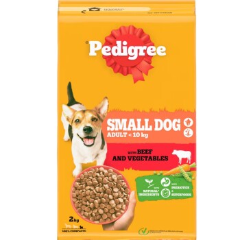 Pedigree dog food bag for small dogs, featuring a beagle, with text highlighting "Small Dog Adult < 10 kg" and "with Beef and Vegetables."