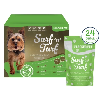 Verpacktes Hundefutter mit dem Etikett "Surf 'n' Turf" von Lecker.PET, mit 24 Beuteln zu je 150 g, mit Huhn- und Fischzutaten.