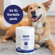 Ein lächelnder hellbrauner Hund neben einem Canosept-Behälter mit der Aufschrift "UNIVERSAL PFLEGETÜCHER" und einem blauen Siegel "Im XL Vorteilspack".