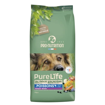 Grüne PureLife Hundefutter-Tüte mit Hundefoto; sichtbarer Text '0% céréales | 85% protéines', 'Poissons (with fish)', Adult Maxi 12 kg.