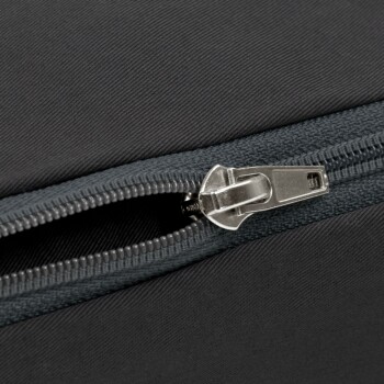 Graues Haustierbett mit schwarzen Kanten, beschriftet mit "Doktor Bark", mit Text über Haltbarkeit, Hygiene und Garantiedetails.