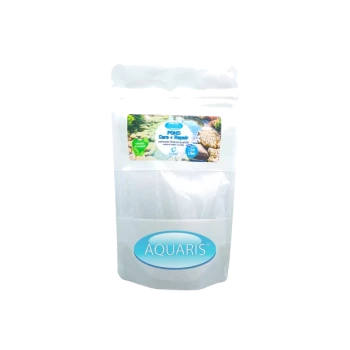 Weißer wiederverschließbarer Beutel mit der Aufschrift "AQUARIS® POND Care & Repair" mit Bildern eines Teiches und Steinen, entworfen für die Pflege von Aquarientieren.