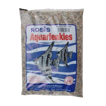 Ein Beutel von Rosi's Aquarienkies, mit einem blauen und weißen Design und zwei Fischillustrationen, beschriftet mit 3-5 mm.