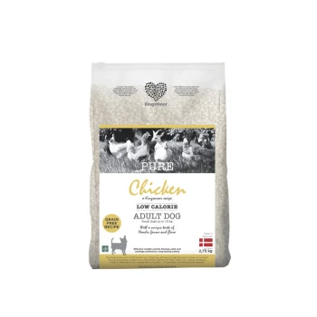 Tüte Kingsmoor Pure Chicken Hundefutter, kalorienreduzierte, getreidefreie Rezeptur für erwachsene Hunde, 2,75 kg, mit Hühnern auf der Vorderseite.