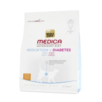 Select Gold Medica Veterinary Diet bag for cats, 2.5 kg, labeled "Reduktion + Diabetes" with text in multiple languages about obesity and diabetes.