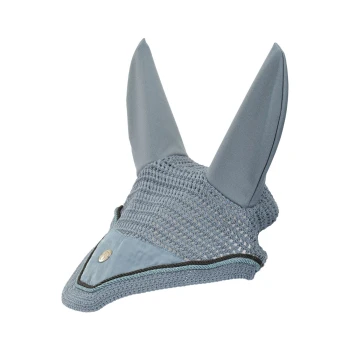 Helle blaue Fliegenhaube für Pferde mit großen Ohren und dekorativer Naht, entworfen zum Schutz vor Insekten.