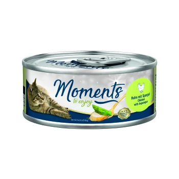 Cat food can featuring a tabby cat, labeled "Moments to enjoy," with "Huhn mit Spargel" (Chicken with Asparagus) and a quality seal.
