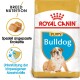 Royal Canin Bulldog Welpen Hundefutterbeutel mit einem Bild eines Welpen, mit Text, der die Rassenernährung und die Unterstützung des Immunsystems hervorhebt.