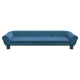 Blaues Haustiersofa mit glattem Stoff, abgerundeten Armen und Knopfdetails, entworfen für den Komfort und Stil von Haustieren.