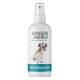Flasche von GREEN HERO Zahnpflegespray für Hunde, mit einer lächelnden Hundegrafik und dem Text "Die Natur weiß es am besten."